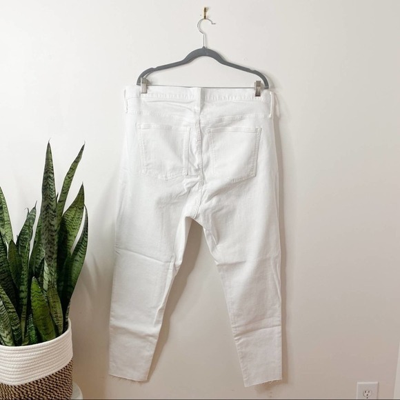 J. Crew 10" highest-rise toothpick jean in white size 35 - Picture 3 of 13